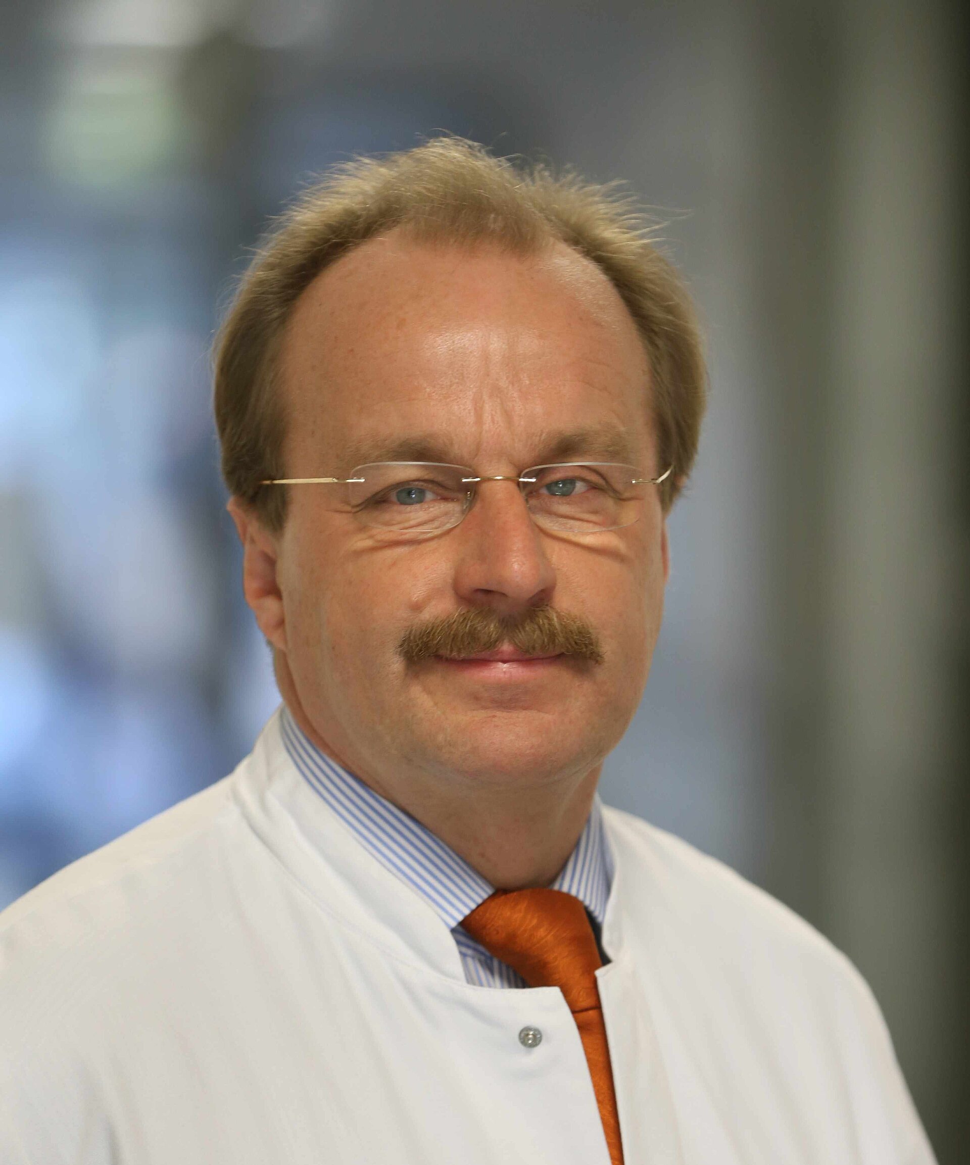 Porträt von Prof. Dr. Uwe-K. Zettl.
