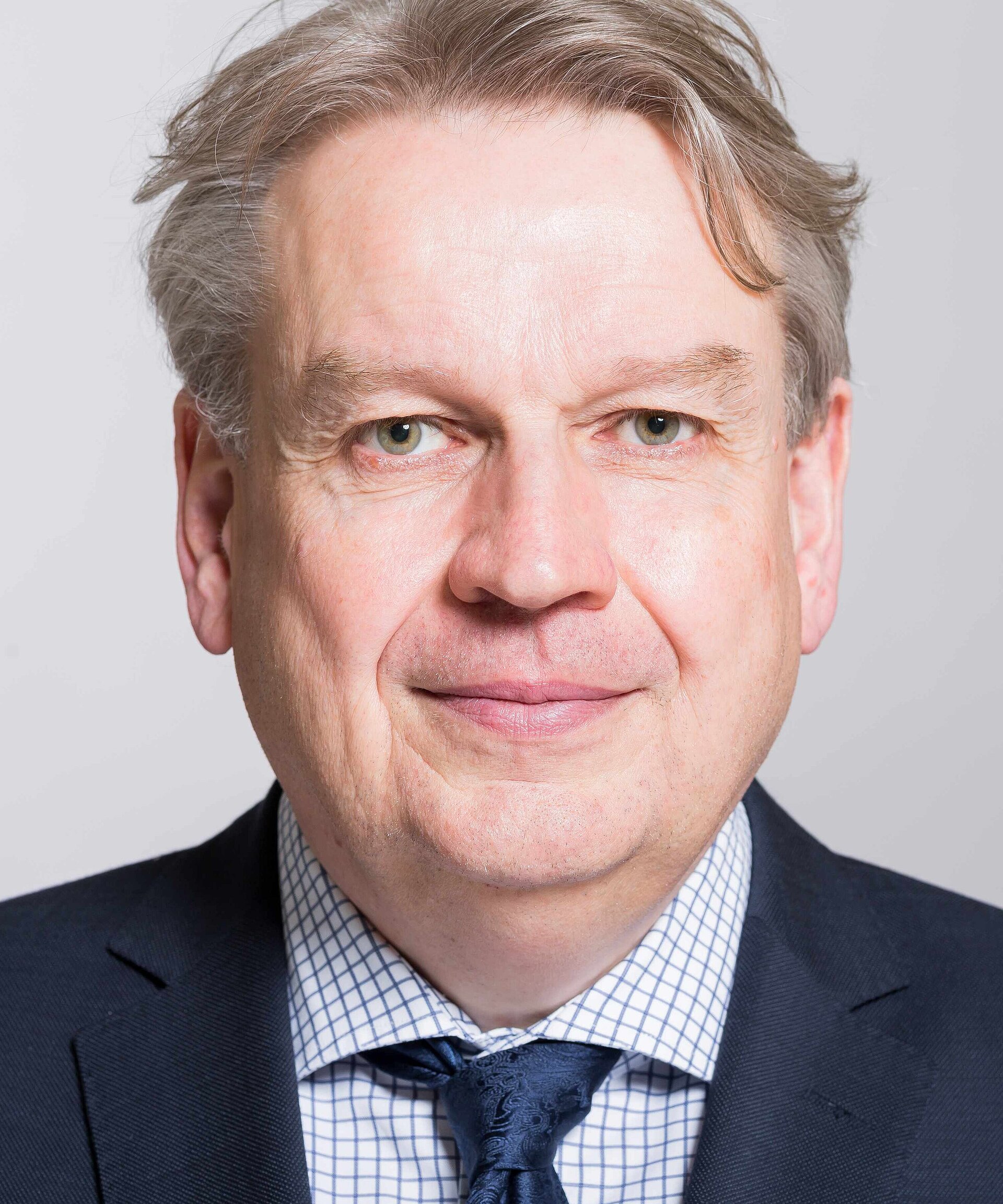 Porträt von Prof. Dr. Jörn Peter Sieb.