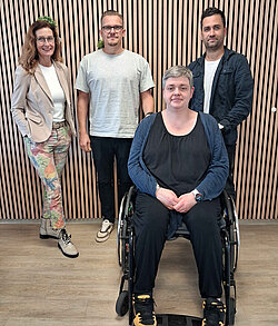 Vorstand DMSG MV Gruppenfoto mit vier Menschen.